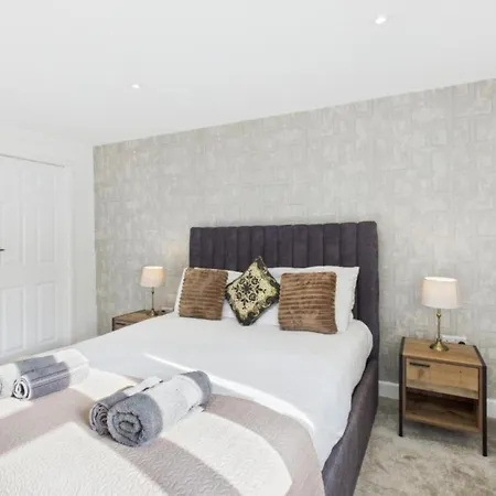 Pensión In Guest - Modern Guest In West Midlands With Private Entrance *