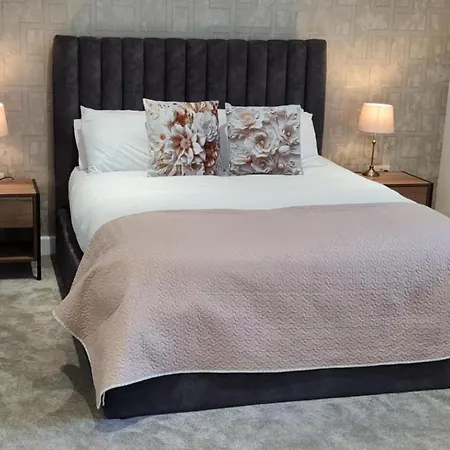 Pensión In Guest - Modern Guest In West Midlands With Private Entrance *