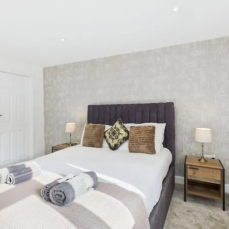 In Guest - Modern Guest In West Midlands With Private Entrance Pensión Birmingam